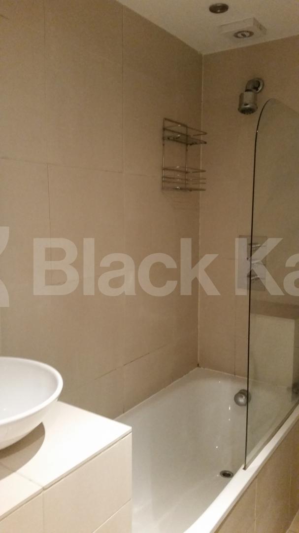 			LET , 2 Bedroom, 1 bath, 1 reception Apartment			 Bedford Road, Clapham North